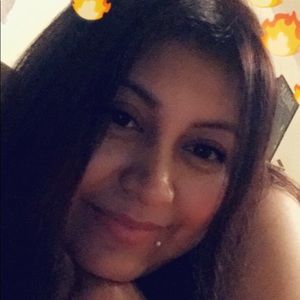 Meet your Posher, Mayra